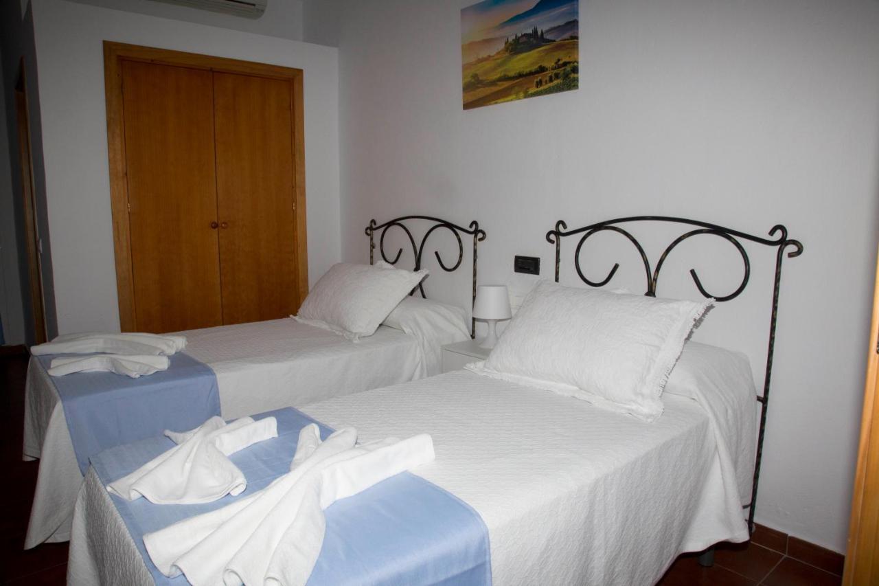 Hostal Cafeteria El Mero Захора Екстериор снимка