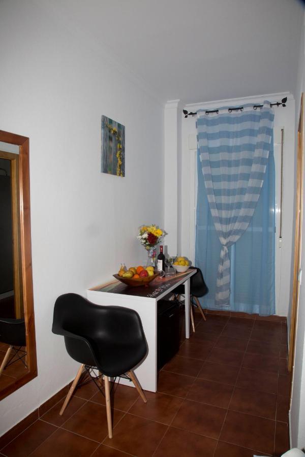 Hostal Cafeteria El Mero Захора Екстериор снимка