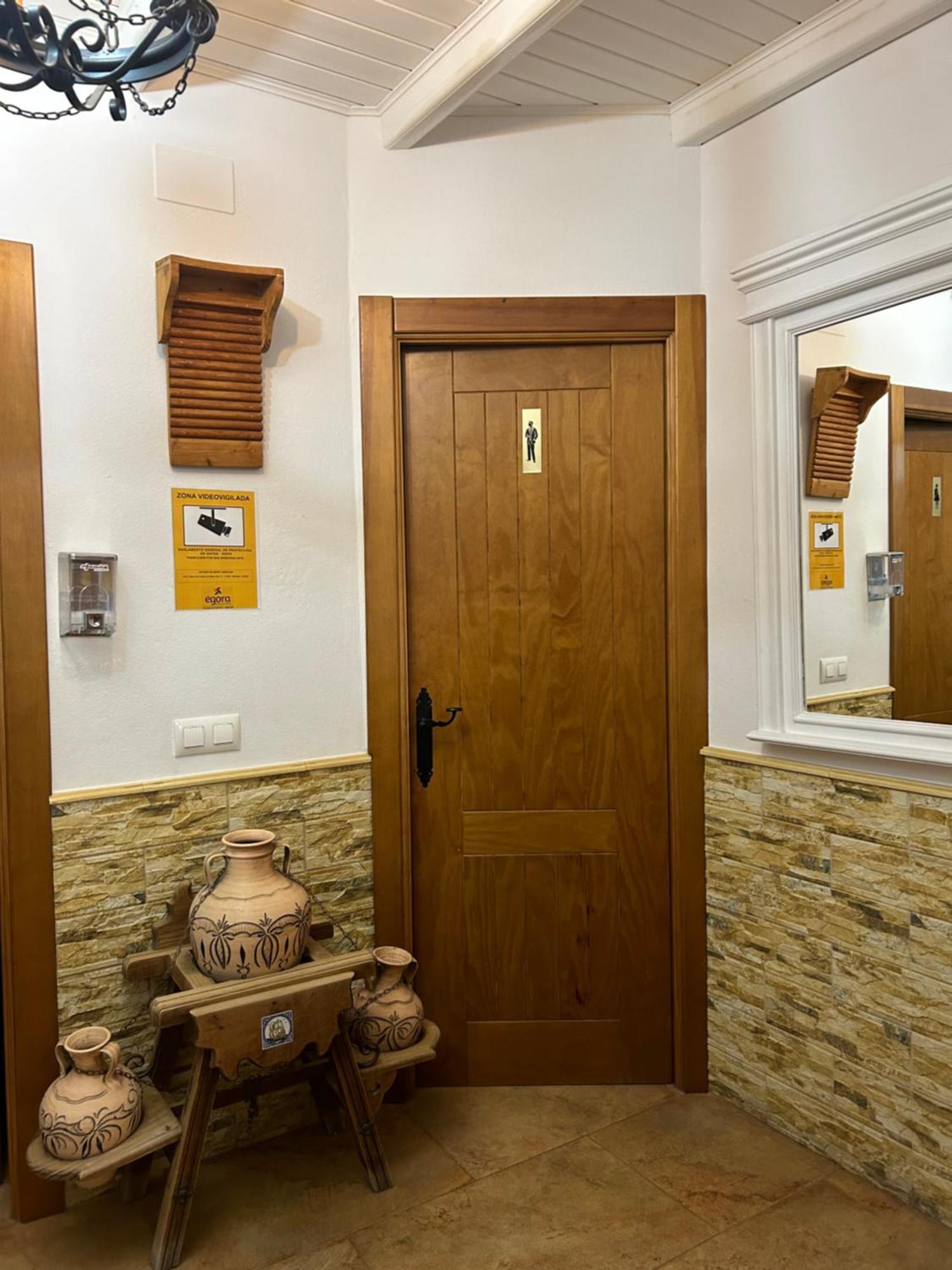 Hostal Cafeteria El Mero Захора Екстериор снимка