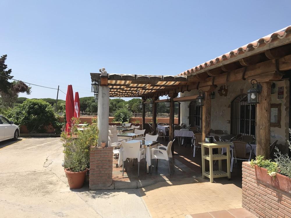 Hostal Cafeteria El Mero Захора Екстериор снимка